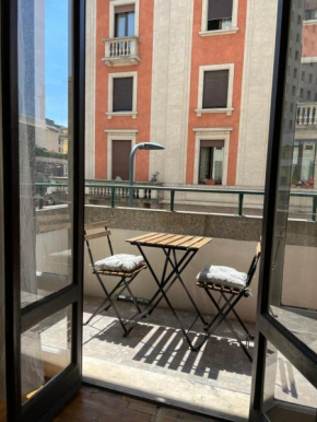 Corso Buenos Aires Apartment ****